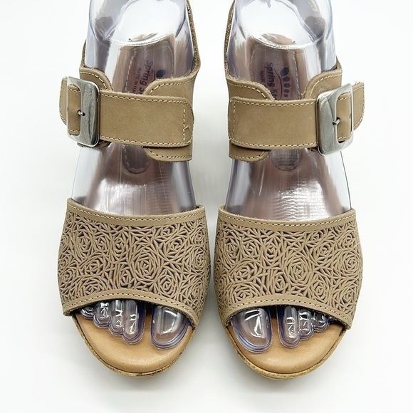 Spring Step MITU Wedge Sandals EU 36  Women's 5.5-6 Beige Perforated Leather - Picture 3 of 9